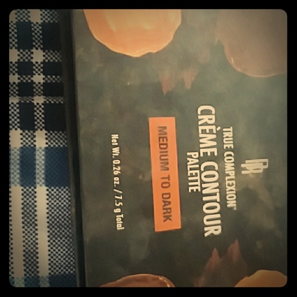 Creme Contour palette - Picture 1 of 2